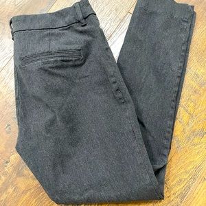 Old Navy never fade grey pixie pant